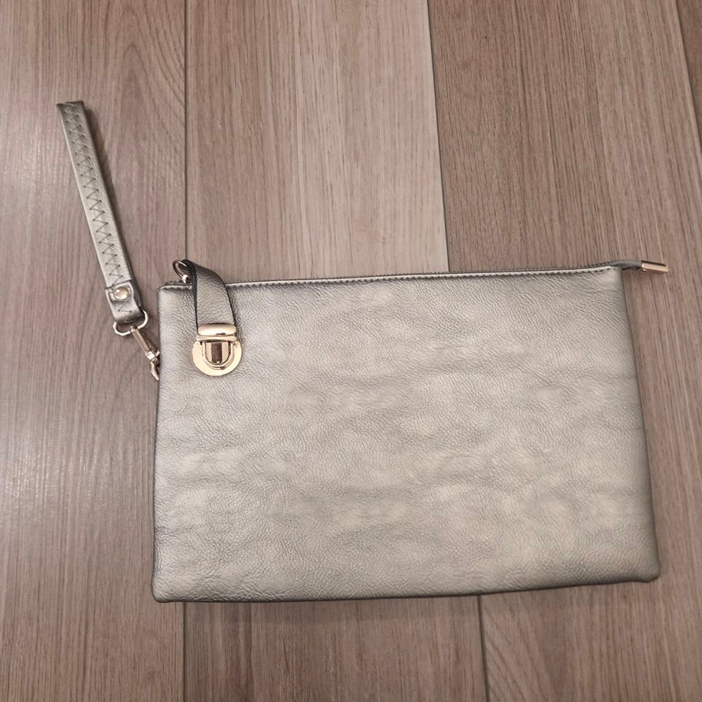 Women's Unbranded Faux Leather Clutch / Wristlet 7.5"× 11.5"